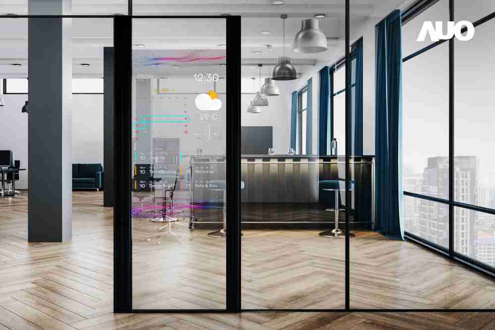 60吋Micro LED透明窗屏显示器，，，，可依需求调整并延伸应用于不同场域，，，包括汽车侧窗或家庭玄关、、、智慧橱窗、、、、商业展示等面向，，，提供丰富的信息娱乐内容